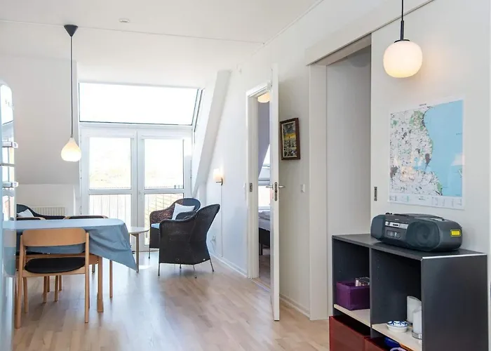 4 Person In Hejls-by Traum